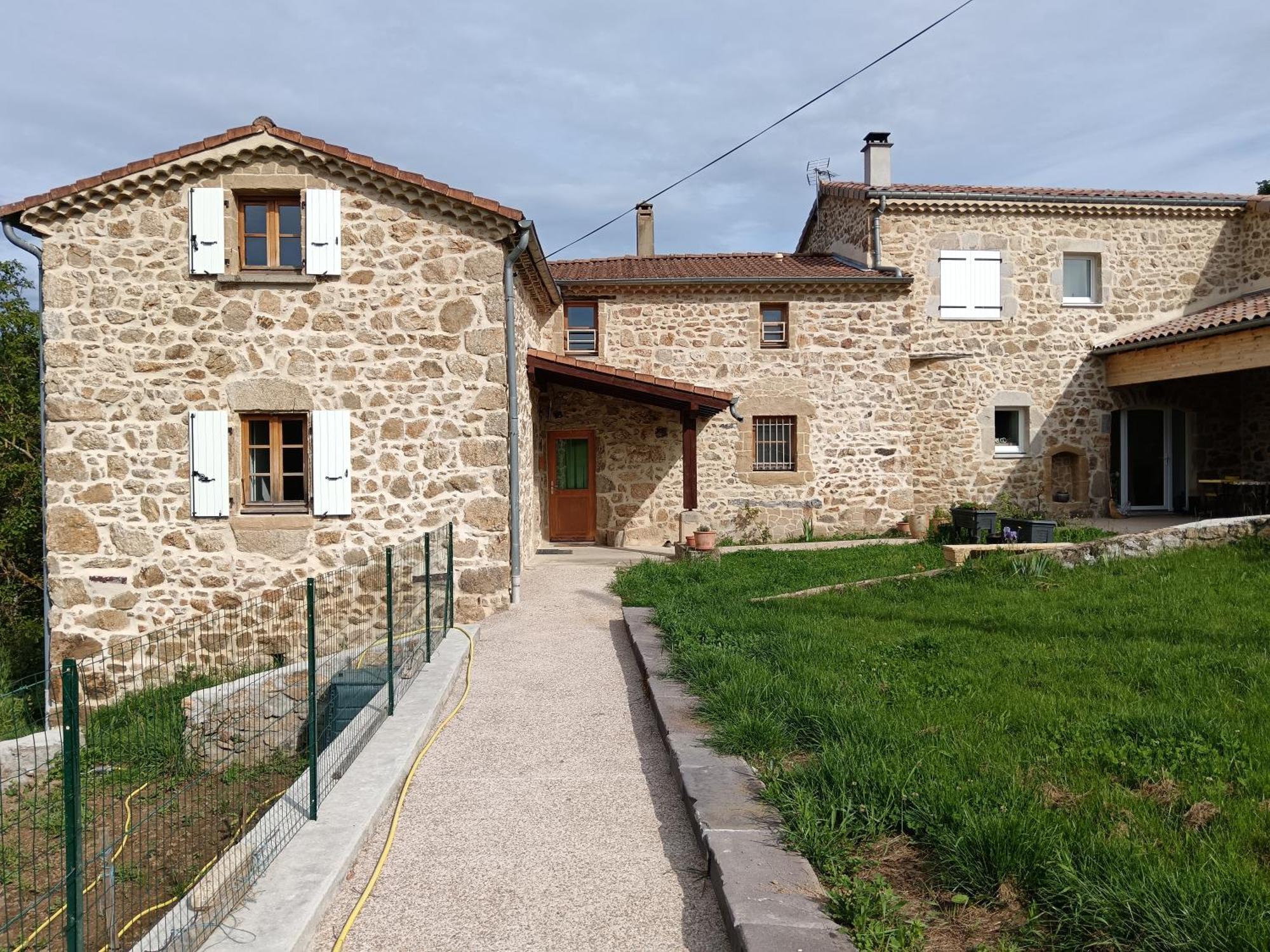 Ancienne Ferme Tranquille En Haute Ardeche Etables  Exterior foto